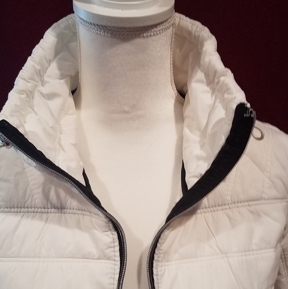 Guess light jacket - Picture 2 of 8